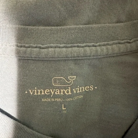 Vineyard vines shirt - Picture 5 of 5